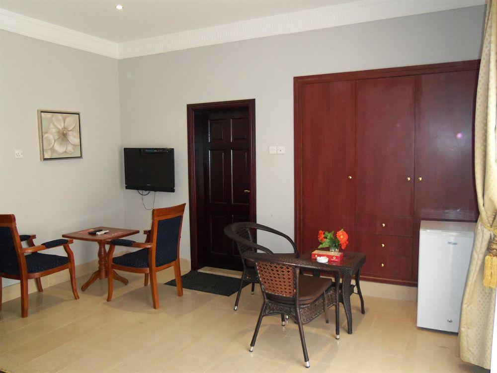 Royal Residence Hotel Apartments Umm al-Quwain Exterior foto