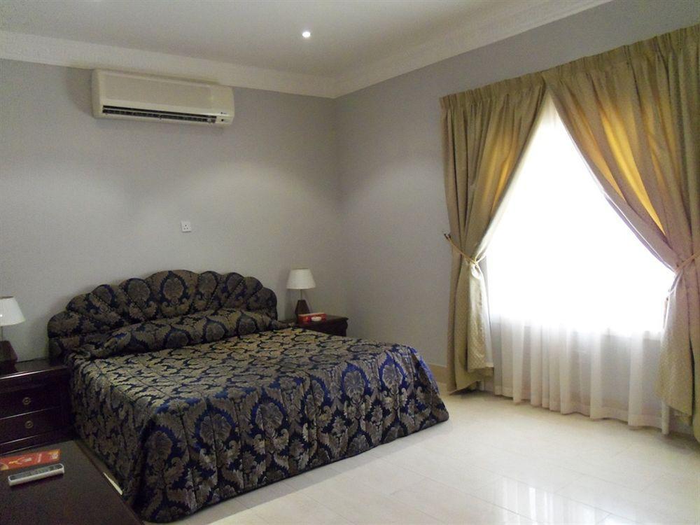 Royal Residence Hotel Apartments Umm al-Quwain Exterior foto