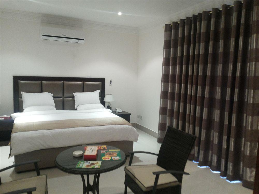 Royal Residence Hotel Apartments Umm al-Quwain Exterior foto