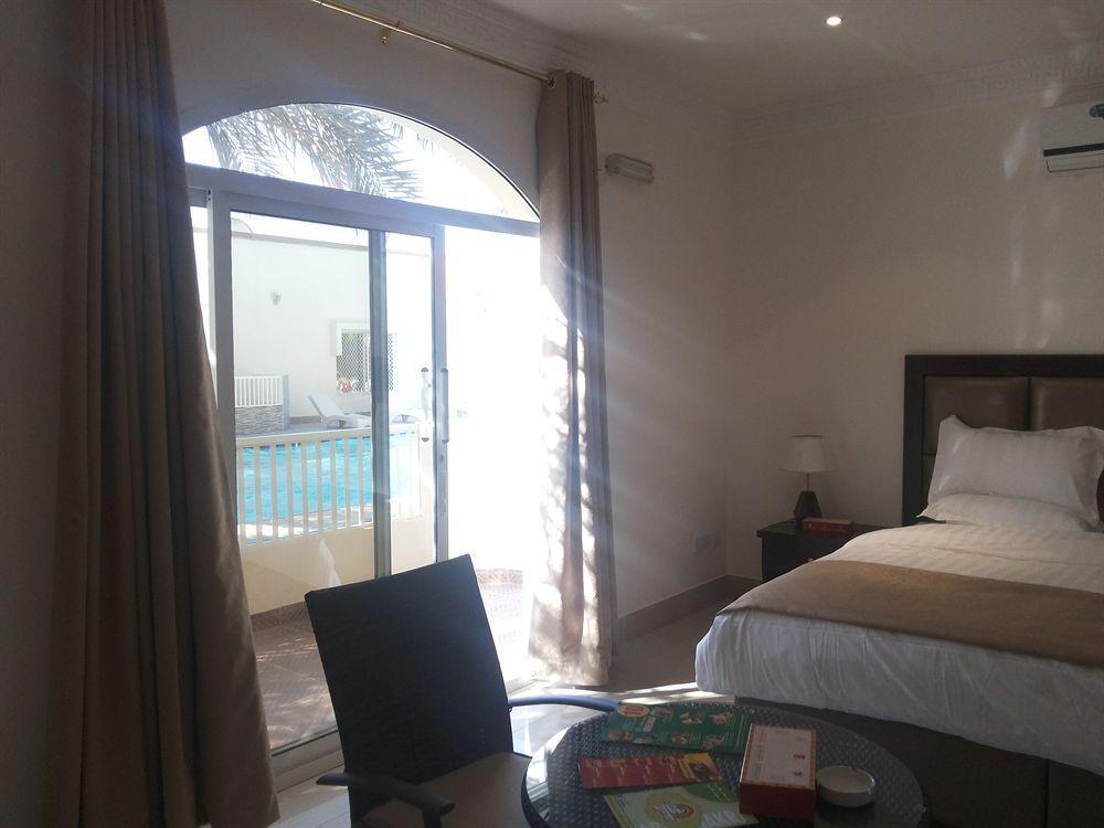 Royal Residence Hotel Apartments Umm al-Quwain Exterior foto