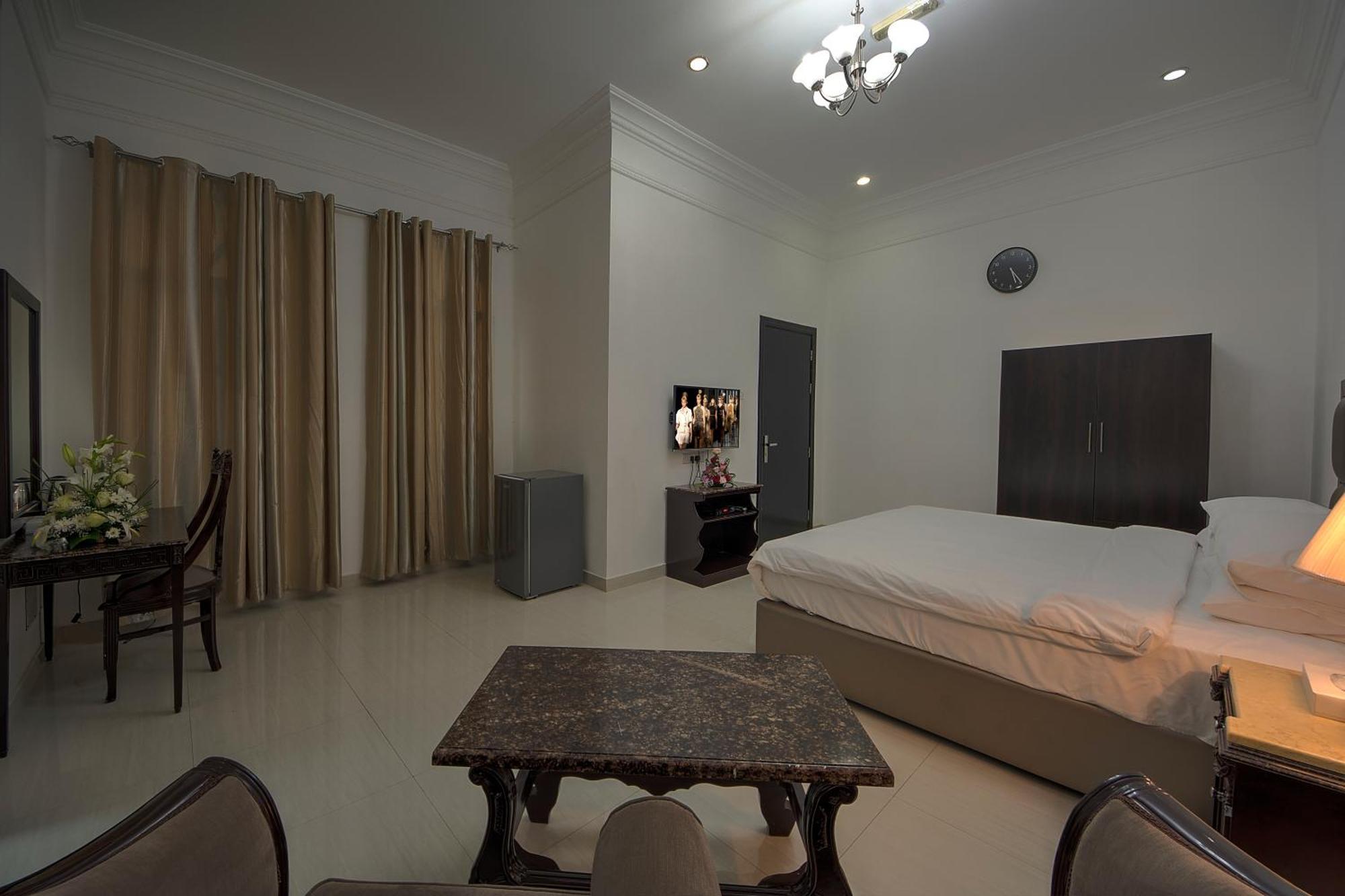 Royal Residence Hotel Apartments Umm al-Quwain Exterior foto
