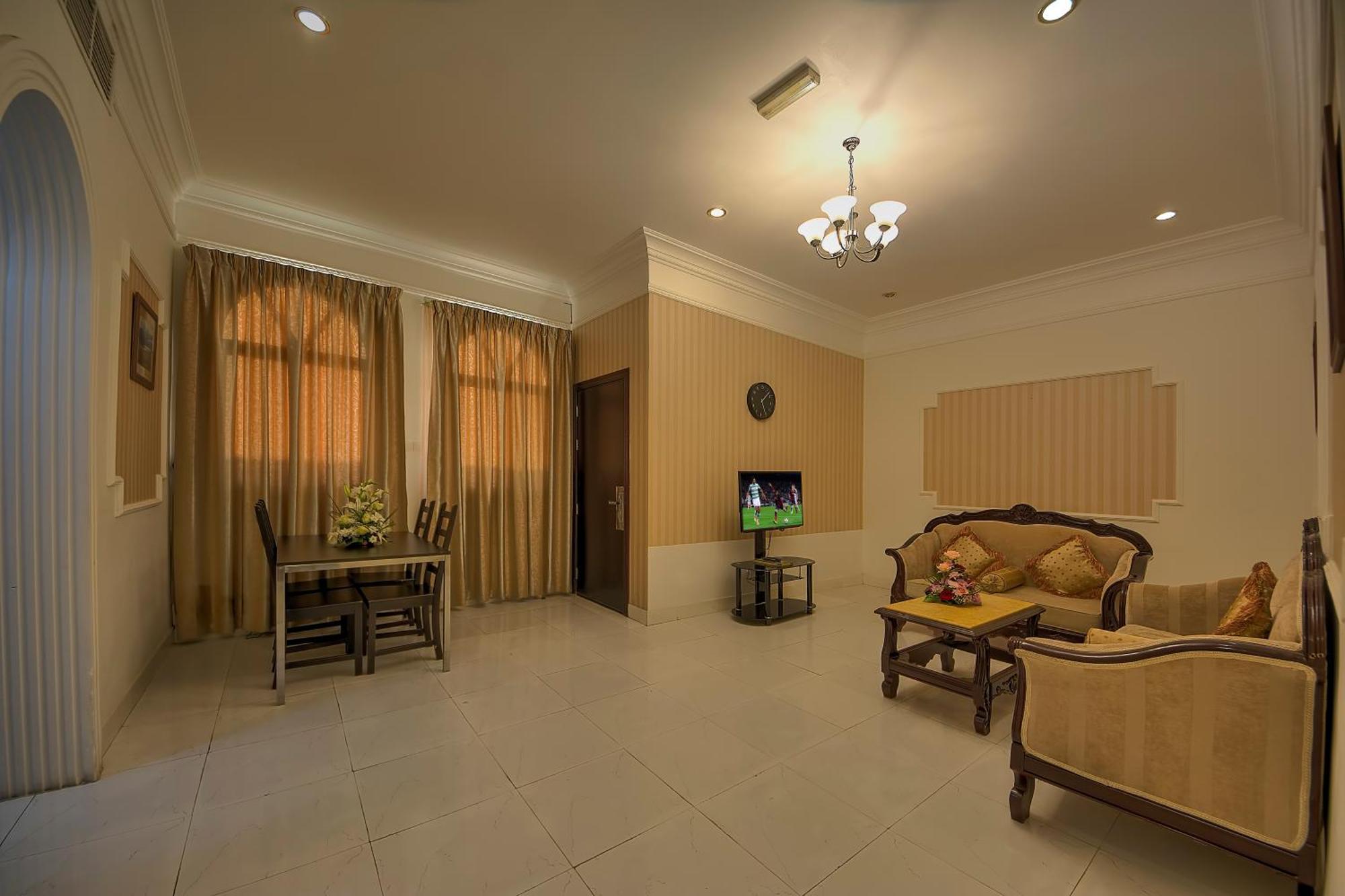 Royal Residence Hotel Apartments Umm al-Quwain Exterior foto