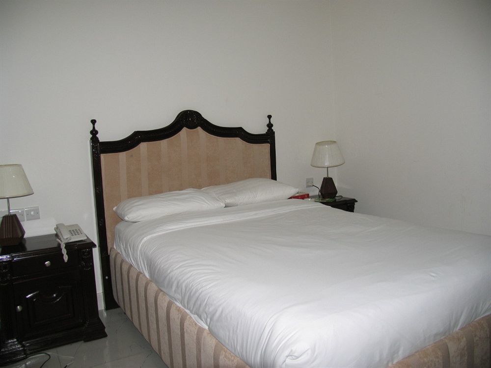 Royal Residence Hotel Apartments Umm al-Quwain Exterior foto