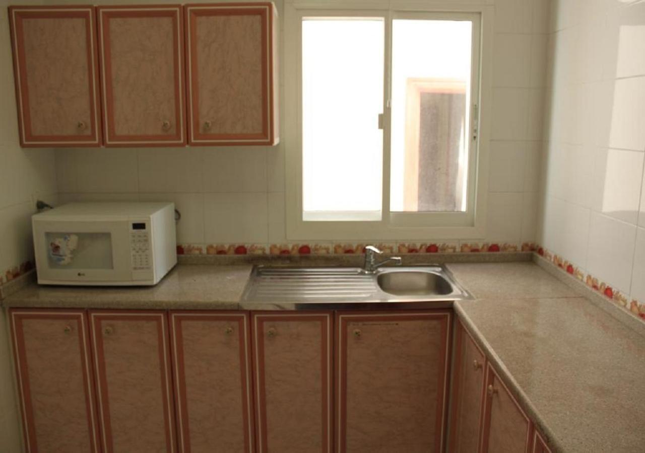 Royal Residence Hotel Apartments Umm al-Quwain Exterior foto