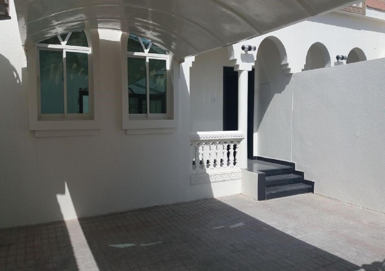 Royal Residence Hotel Apartments Umm al-Quwain Exterior foto