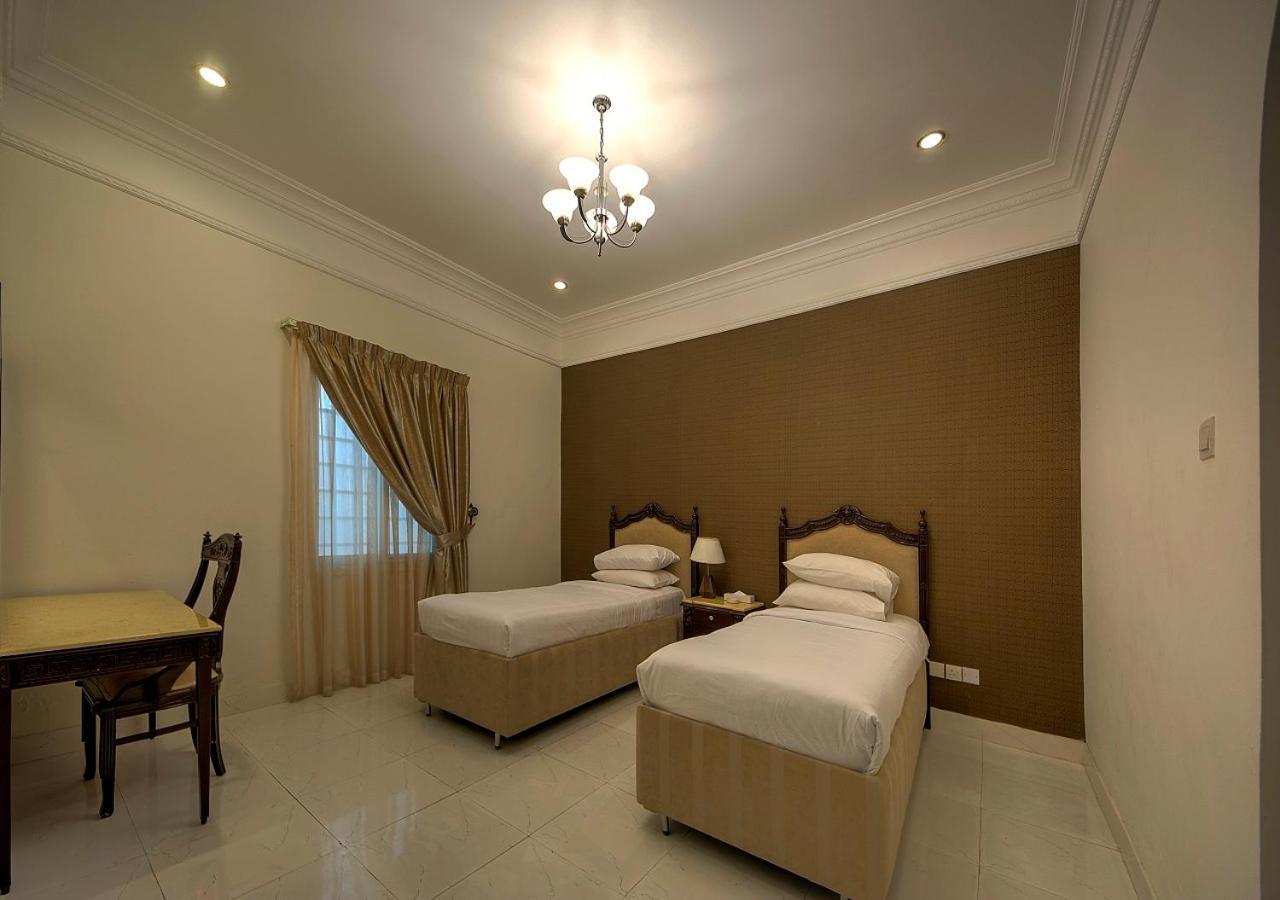 Royal Residence Hotel Apartments Umm al-Quwain Exterior foto